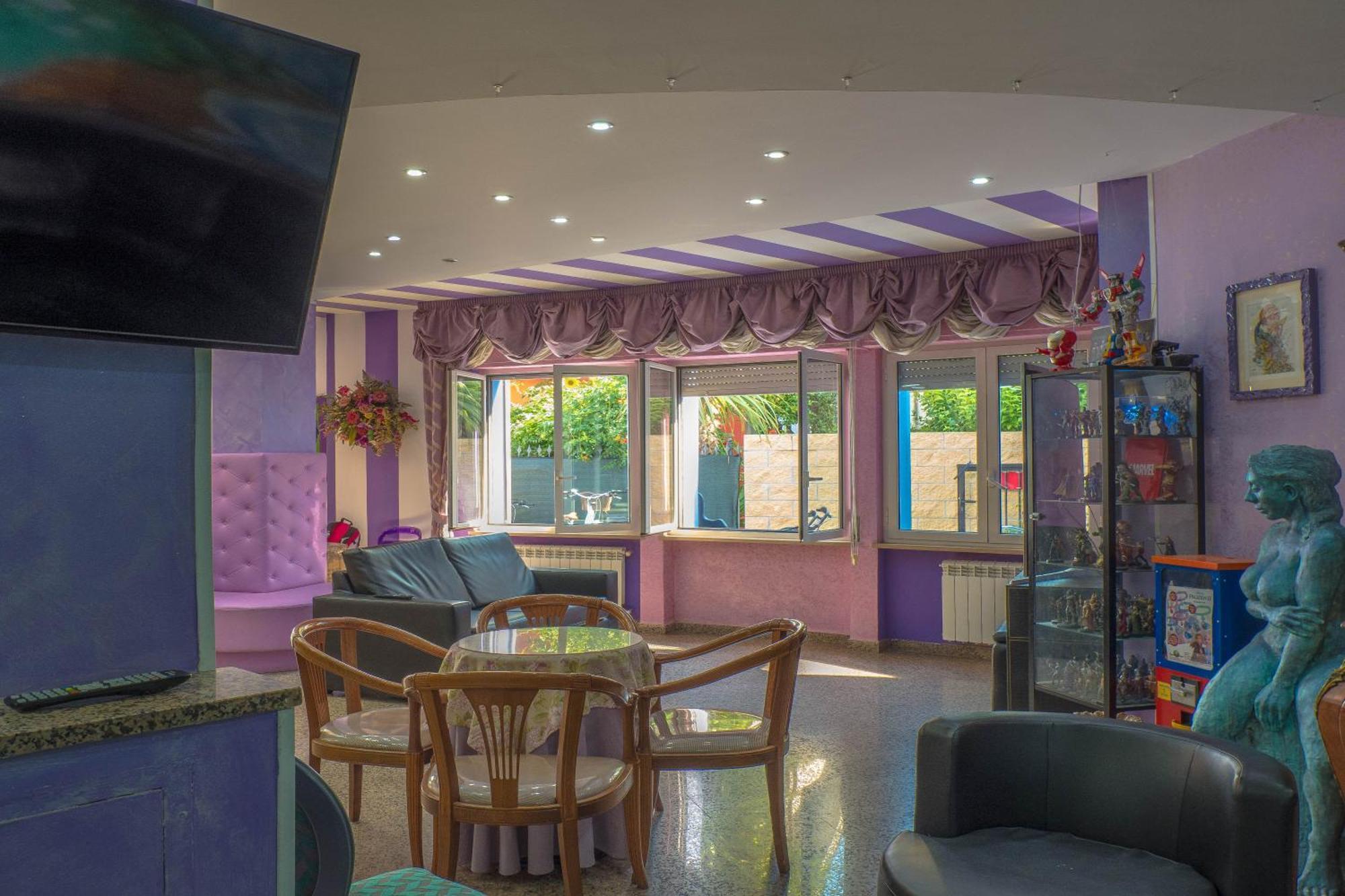Hotel Albatros Розето дели Абруци Екстериор снимка