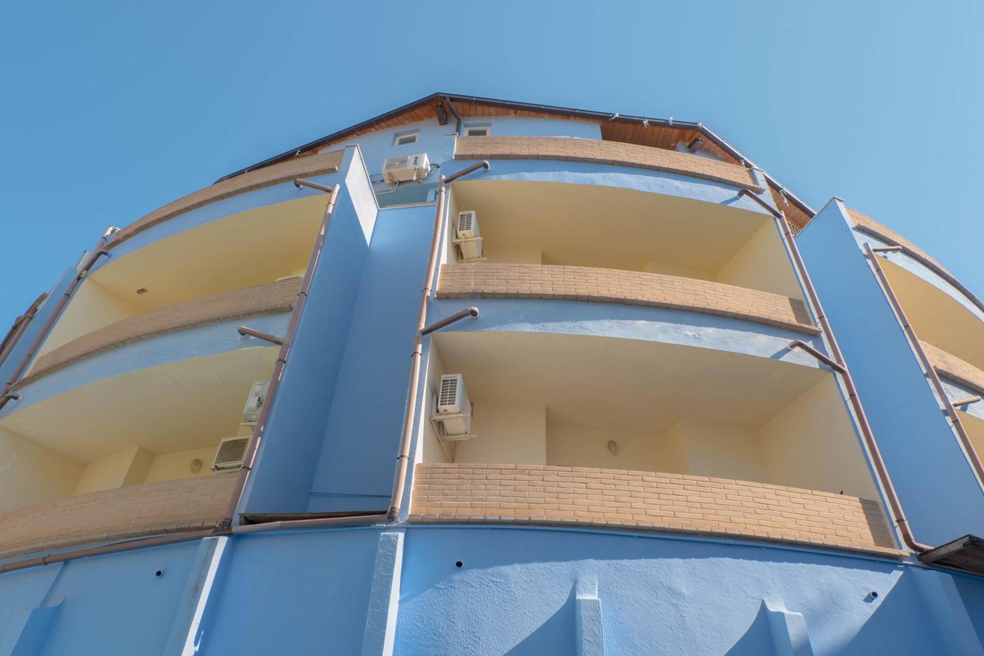 Hotel Albatros Розето дели Абруци Екстериор снимка